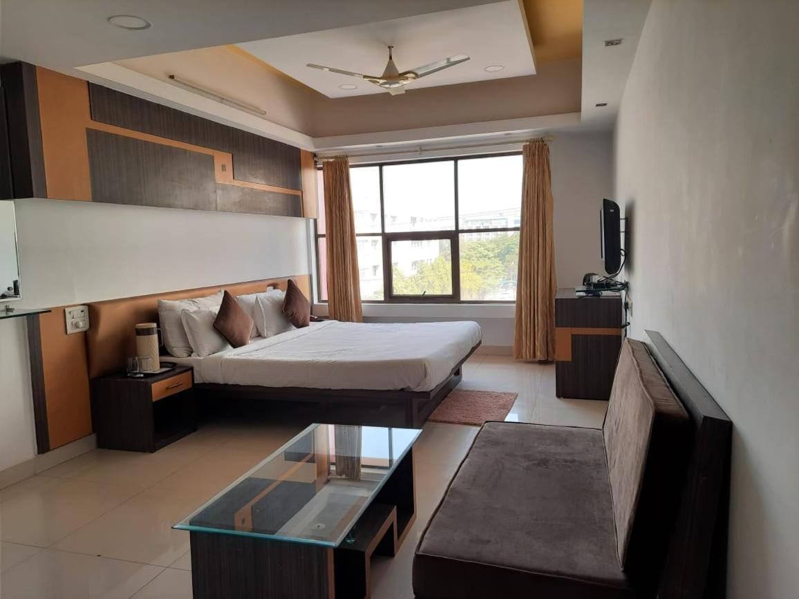 Hotel Grand Suites Indaur Exteriér fotografie