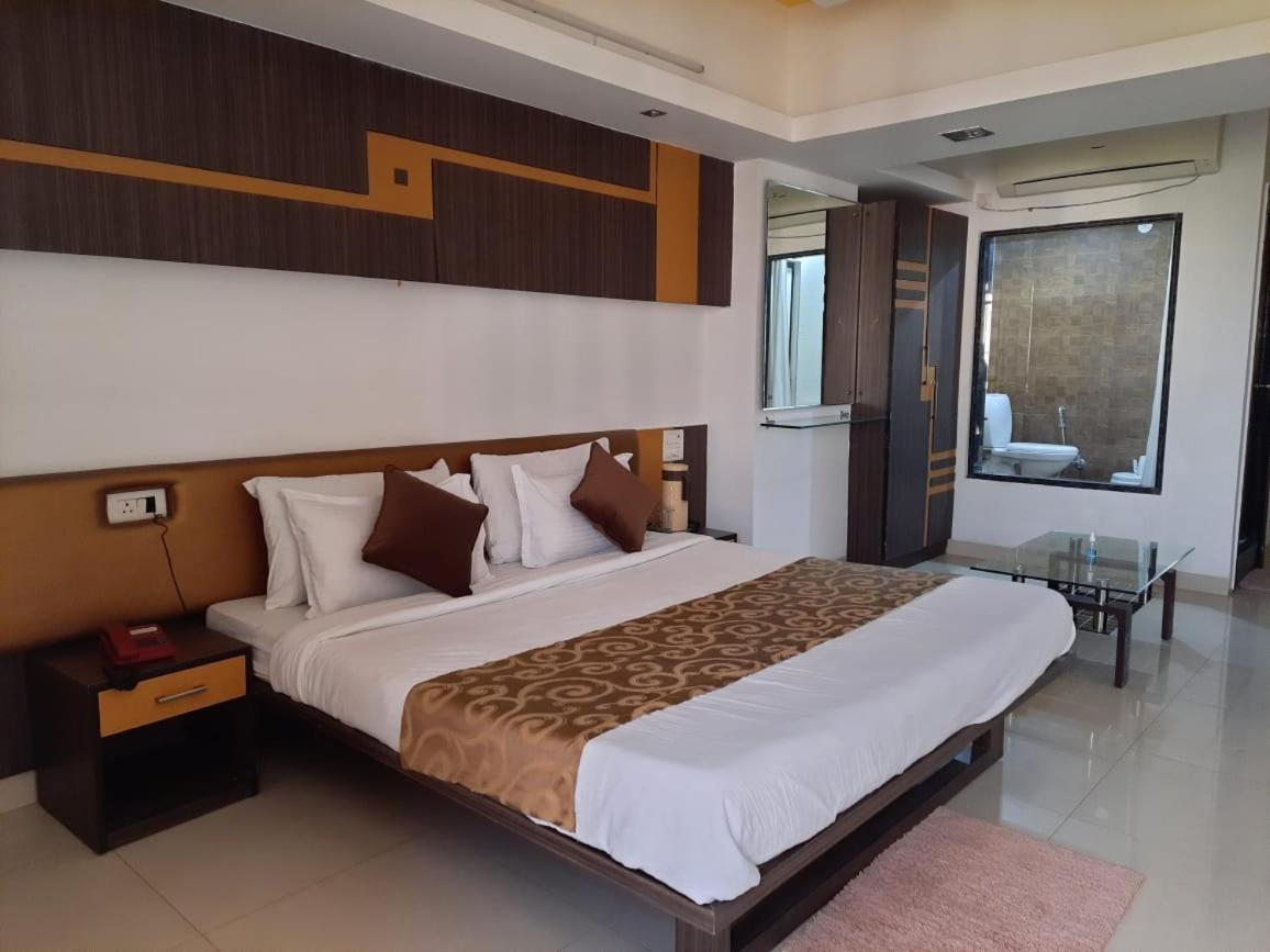 Hotel Grand Suites Indaur Exteriér fotografie